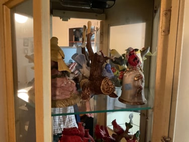 Lot of bird figures and statues