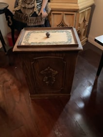 Mid Century wooden container 19x11x15