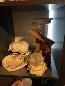 lot full of various size figuinres