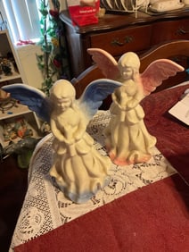 set of 2 cermaic angels each stand 9" tall