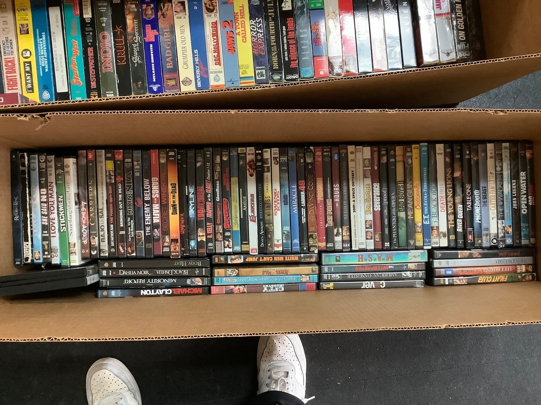 Various DVDs(The Enemy Below, Michael Clayton, Dawn of the Dead, and more): Various DVDs(The Enemy Below, Michael Clayton, Dawn of the Dead, and more)