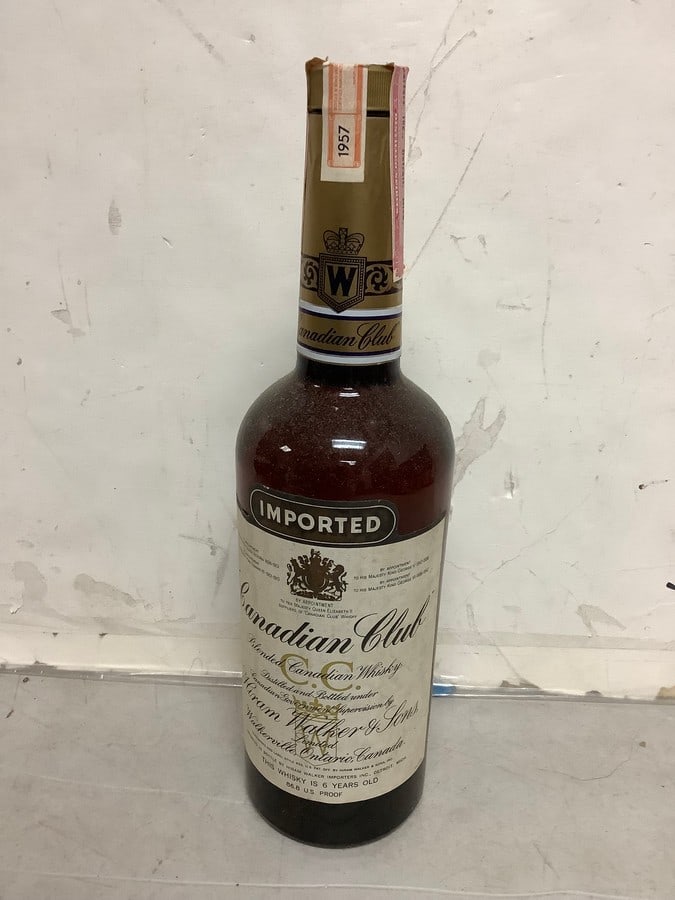 1957 Canadian Club Blended Canadian Whisky 86.8 proof 4/5 quart(sealed) (1 of 1)