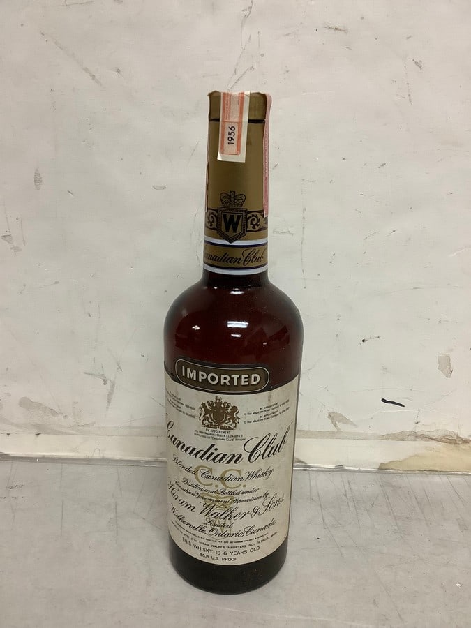 1956 Imported Canadian Club 86.8 proof 86.8 proof 4/5 quart(sealed) (1 of 1)