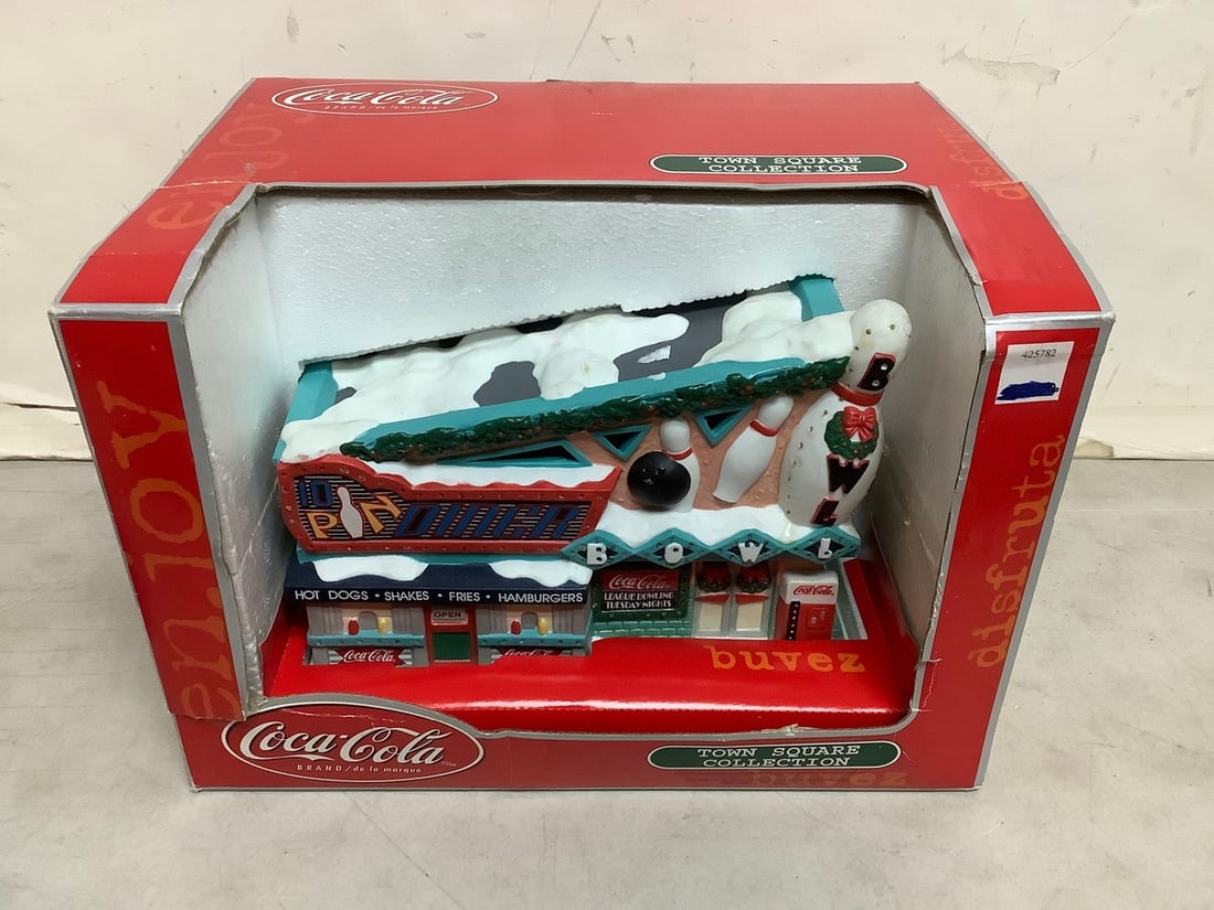 Vintage Coca-Cola Town Square Collection piece(new in box) (1 of 1)