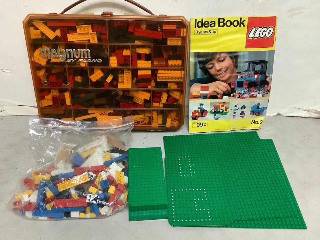 Magnum by Plano organizer bin and various Legos (1 of 1)