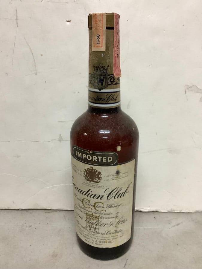 1968 Imported Canadian Club Whisky 86.8 proof 4/5 quart(sealed) (1 of 1)