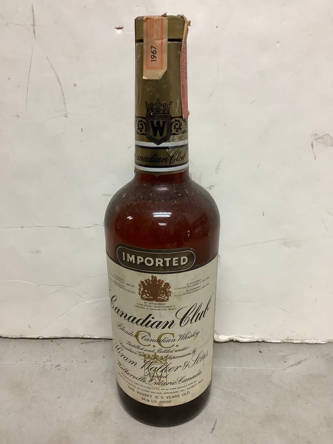 1967 Imported Canadian Club Whisky 86.8 proof 4/5 quart(sealed) (1 of 1)