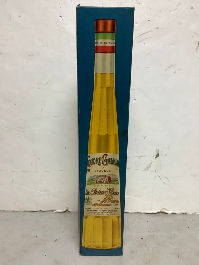 Liquore Galliano 80 proof 23/32 quart(sealed in box) (1 of 1)