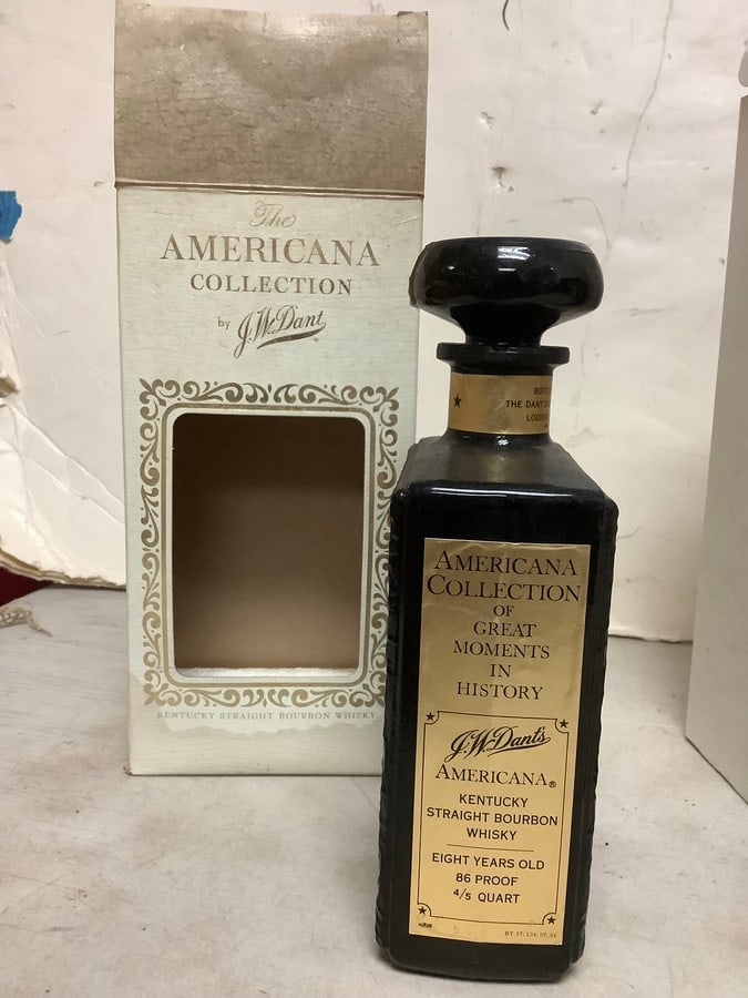 Early 1950's/1960's The Americana Collection Kentucky Straight Bourbon Whisky 86 proof 4/5 (1 of 1)