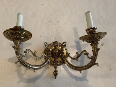 Wall hanging light fixture(11in.long)