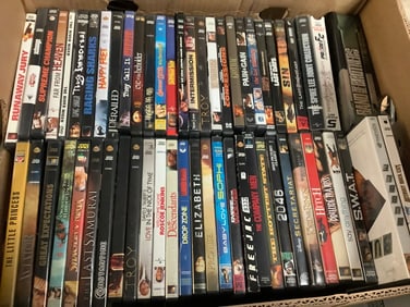 Various DVDs (Happy Feet, The Aviator, Raging Sharks, Pain & Gain, and more)