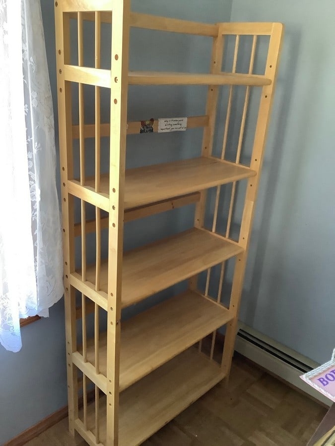 Wooden shelving unit(27.5in.x11.5in.x62in.): Wooden shelving unit(27.5in.x11.5in.x62in.)