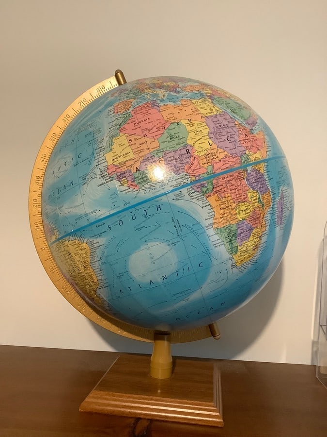 Globe desktop decor: Globe desktop decor