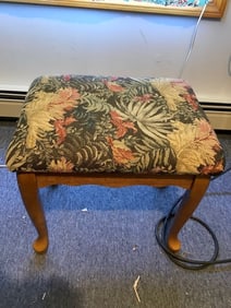Cushioned stool(17in.tall)