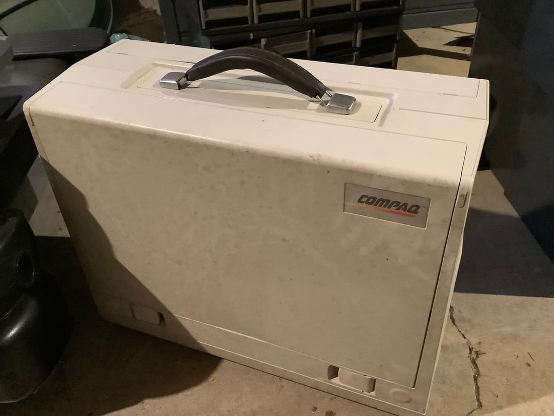 Compaq computer (1 of 1)