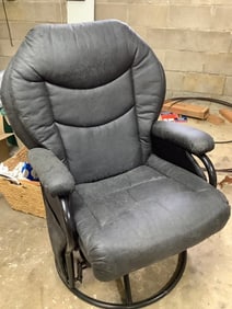 Swivel chair