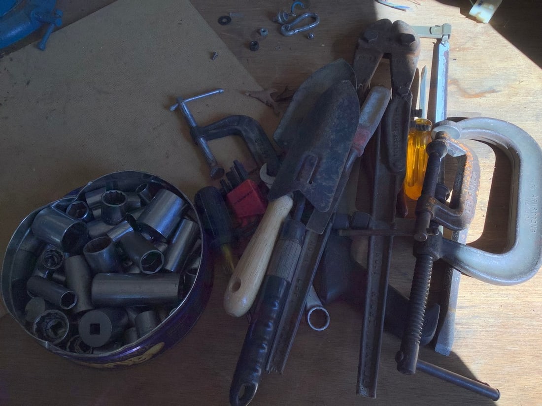 Various tools: Various tools