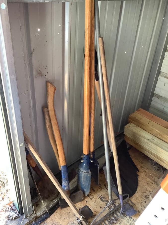 Outdoor tools(shovel, rake, and more): Outdoor tools(shovel, rake, and more)
