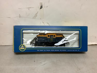 AHM vintage train car(sealed)