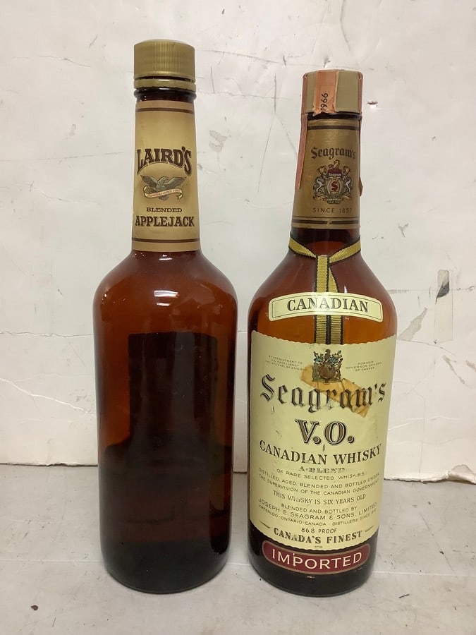 Seagrams V.O. Canadian Whisky 86.8 proof(1/2 full) and Laird's blended applejack 35%(1/4 full): Seagrams V.O. Canadian Whisky 86.8 proof(1/2 full) and Laird's blended applejack 35%(1/4 full)