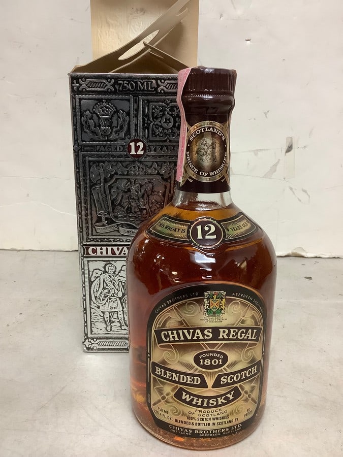 Chivas Regal blended scotch whisky 86 proof 750mL(sealed with box) (1 of 1)