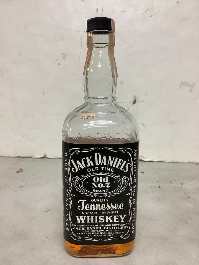 Jack Daniel's Tennessee sour mash whiskey 90 proof 1L(half full) (1 of 1)