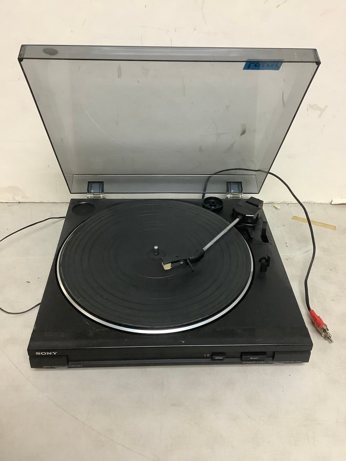Sony stereo turntable system(model:PS-LX47P) (1 of 1)