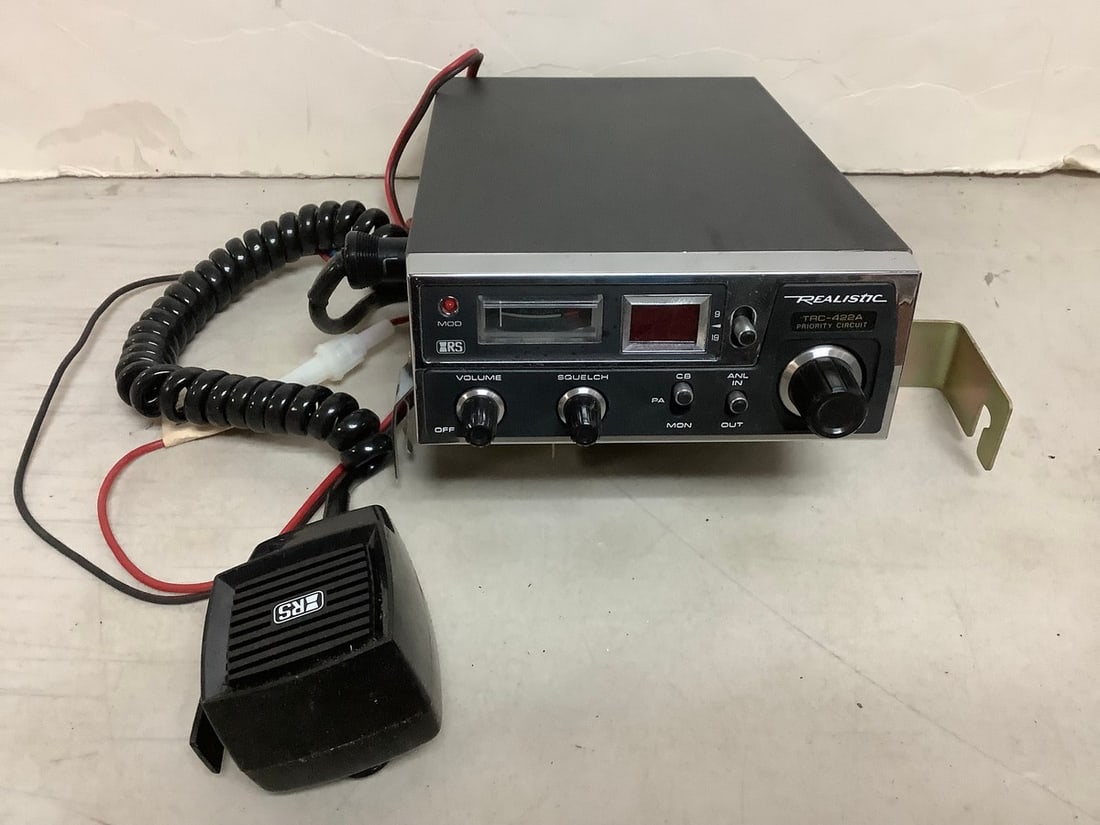 Realistic Citizens Band Transceiver (Model: TRC-422A) (1 of 1)