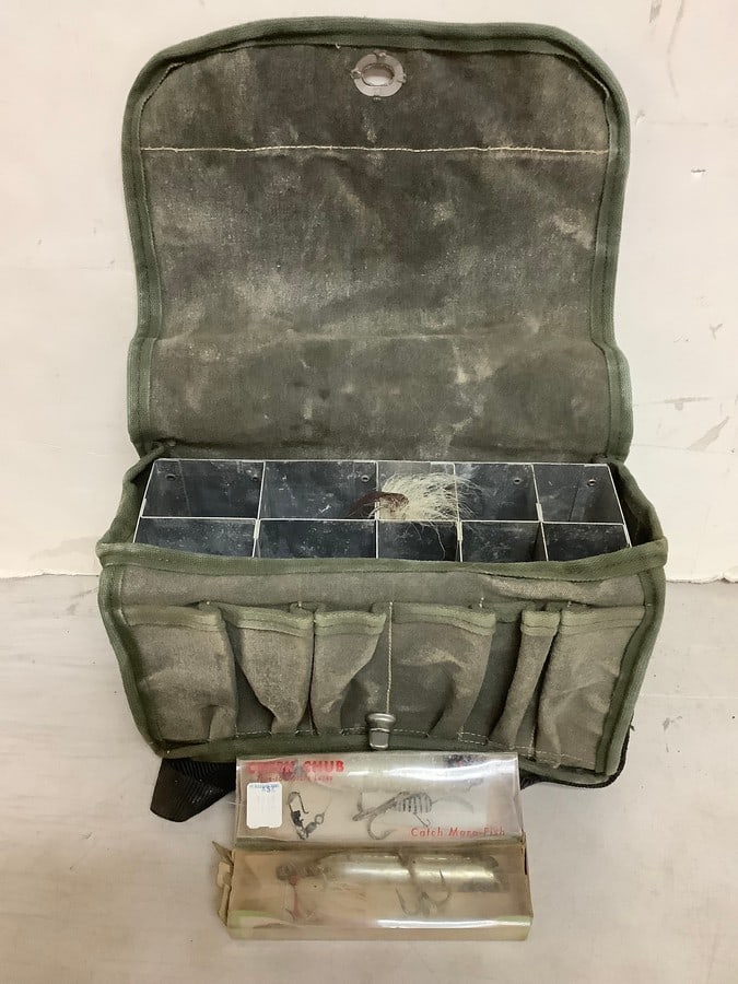 Fishing Lure and Supplies Bag: Fishing Lure and Supplies Bag
