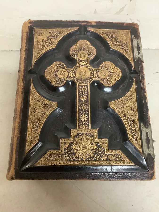 Holy Bible - Haydocks Notes Book (1 of 1)