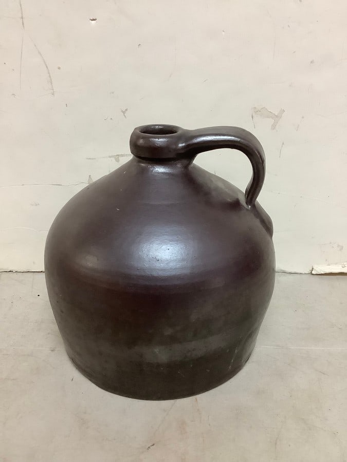 Antique stoneware(8.75in.tall-slightly chipped on top): Antique stoneware(8.75in.tall-slightly chipped on top)