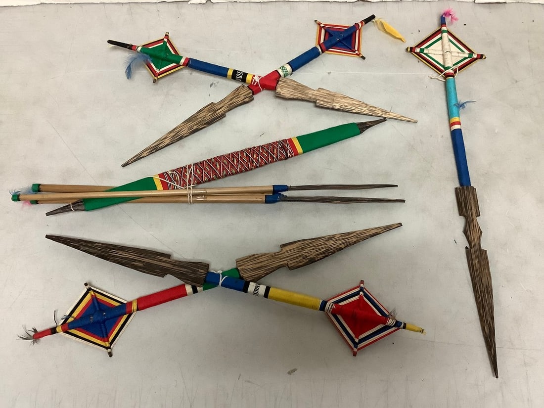 Native american arrows (20.5in.long): Native american arrows (20.5in.long)