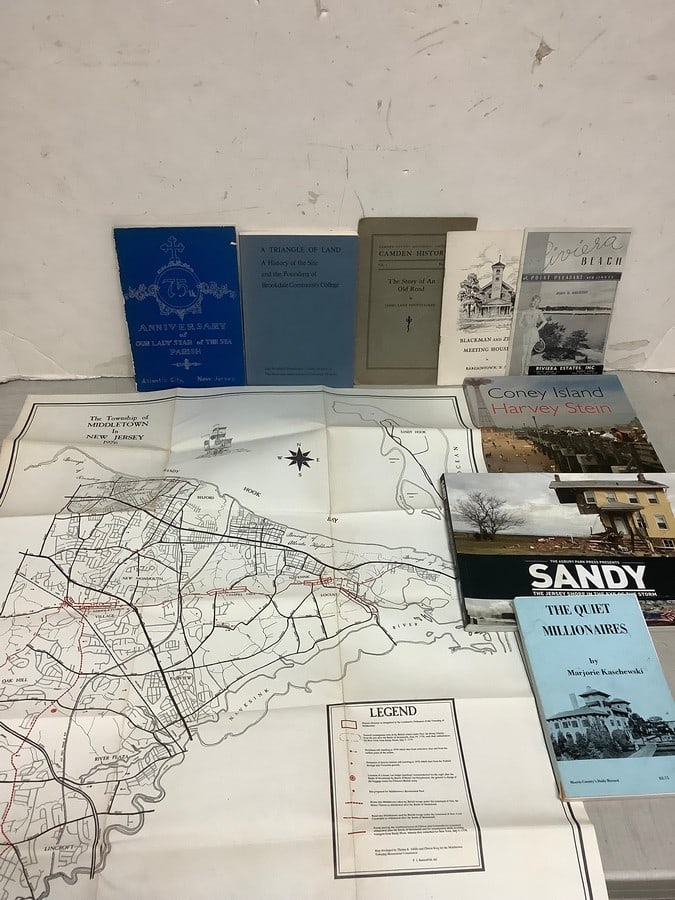 1976 Middletwon Township N.J. map(24in.x29.5in.), vintage books, and more: 1976 Middletwon Township N.J. map(24in.x29.5in.), vintage books, and more