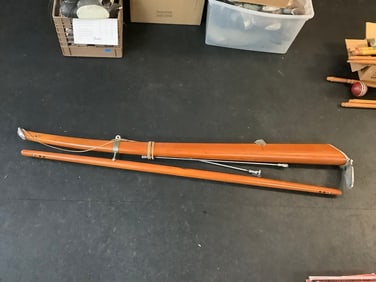 Sailboat mast hardware