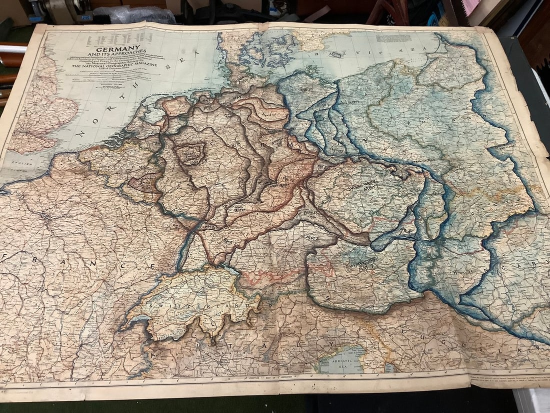 1944 Germany and its Approcahes map(35in.x45in.): 1944 Germany and its Approcahes map(35in.x45in.)