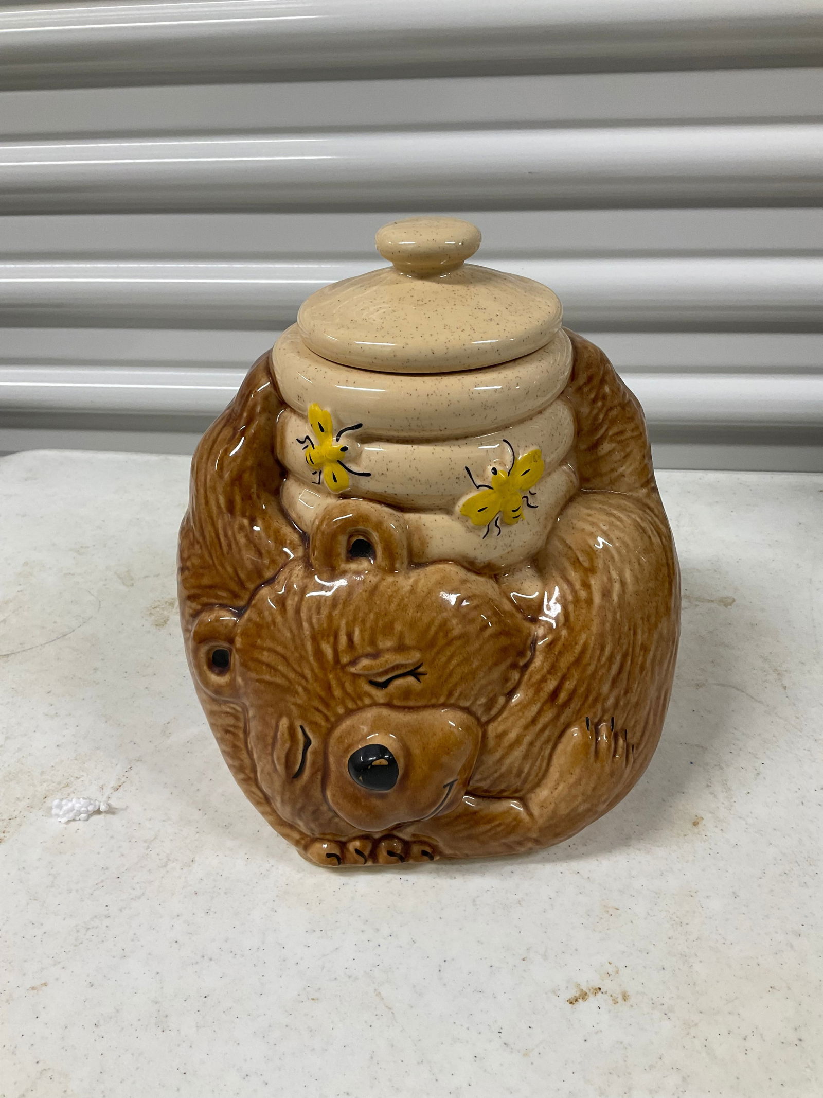 Vintage Sleep Bear Honey Pot cookie jar 10in: Vintage Sleep Bear Honey Pot cookie jar 10in