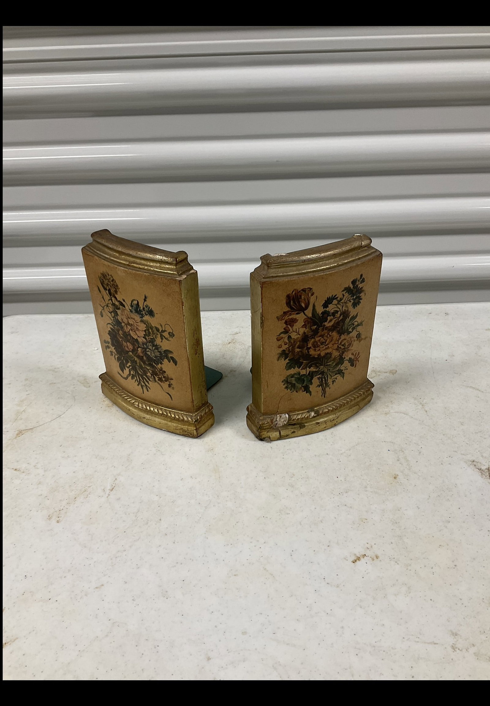 2 Borghese bookends 8in: 2 Borghese bookends 8in
