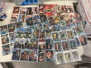 large amount of 1996 nascar trading cards