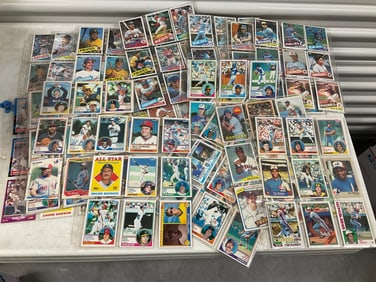 large amount of baseball cards, 1983 and others