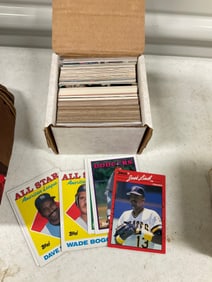 large lot of 1989 baseball cards