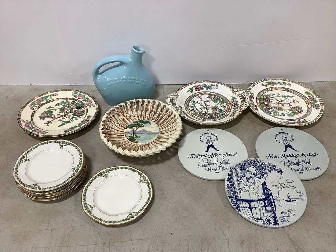 Mohawk pitcher(7.5in.tall), Morgen Middag Aften wall plaques, and more (1 of 1)