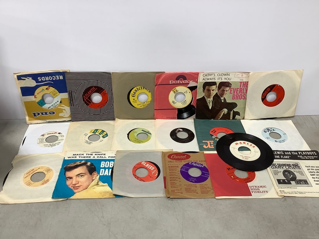 Vintage 45's(Bobby Darin, The Crests, The Skyliners, and more): Vintage 45's(Bobby Darin, The Crests, The Skyliners, and more)