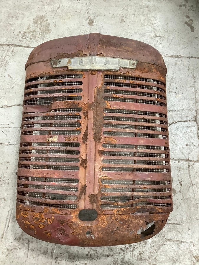 Farmall tractor cover (1 of 1)