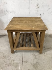 Vintage wooden endtable (24in.x24in.x20in.)