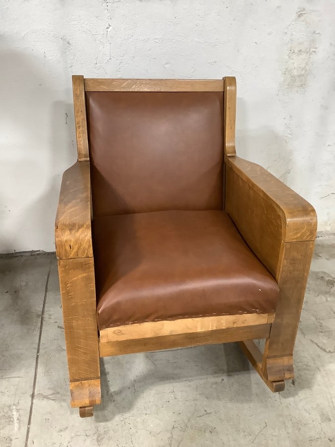 Ealry 1900s oak mission style rocker (1 of 1)