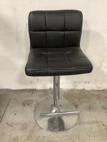 Black stool(adjustable height)