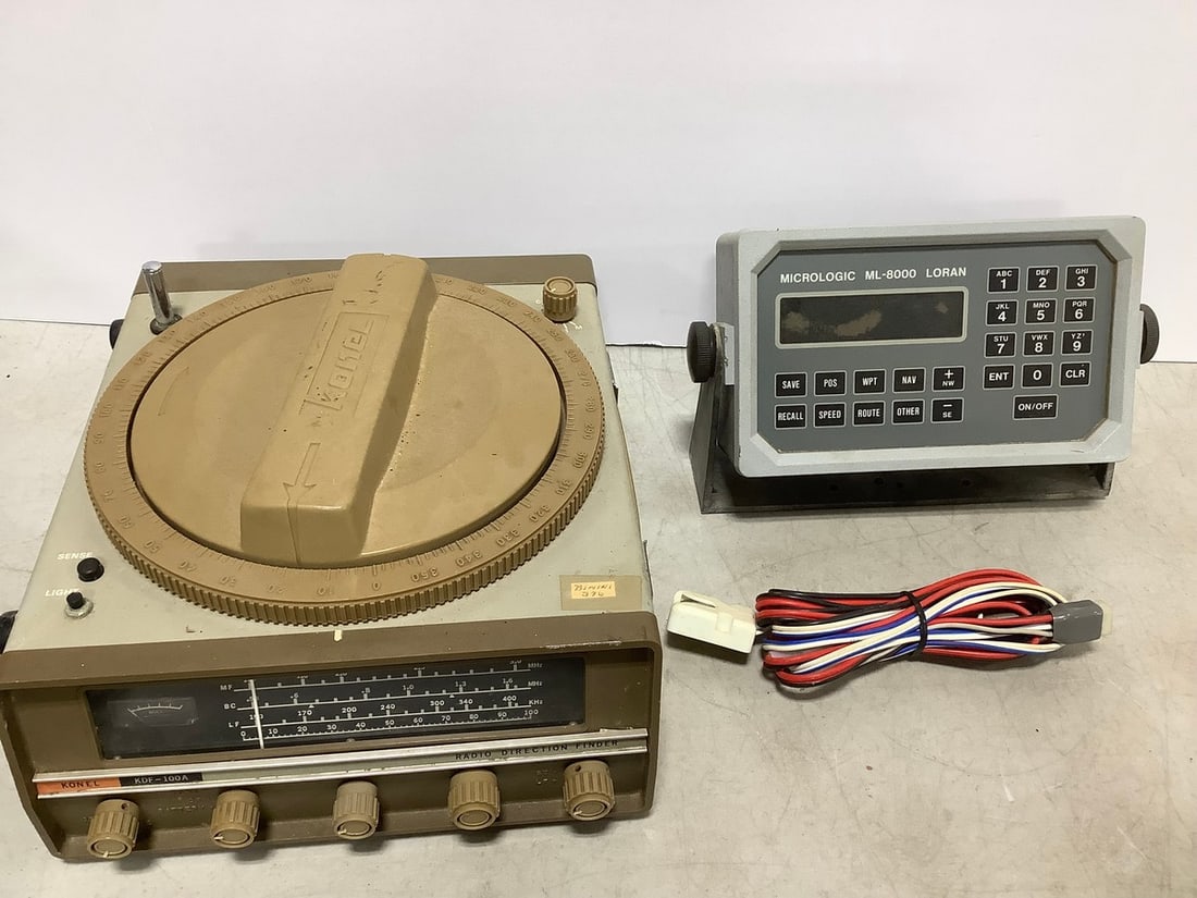 Micrologic ML-8000 Loran vintage boat marine receiver and vintage Konel marine radio: Micrologic ML-8000 Loran vintage boat marine receiver and vintage Konel marine radio