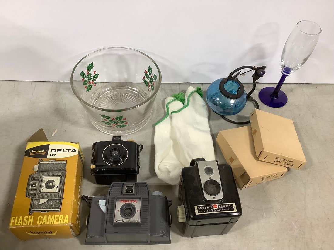 Vintage cameras, glass bowl, Christmas ornaments, and more(tallest 8in.): Vintage cameras, glass bowl, Christmas ornaments, and more(tallest 8in.)