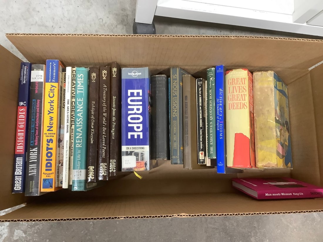 Vintage books(Renaissance Times, Great Lives Great Deeds, and more): Vintage books(Renaissance Times, Great Lives Great Deeds, and more)