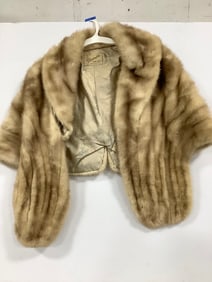 Huntington fur Co. fur coat(size N/A)